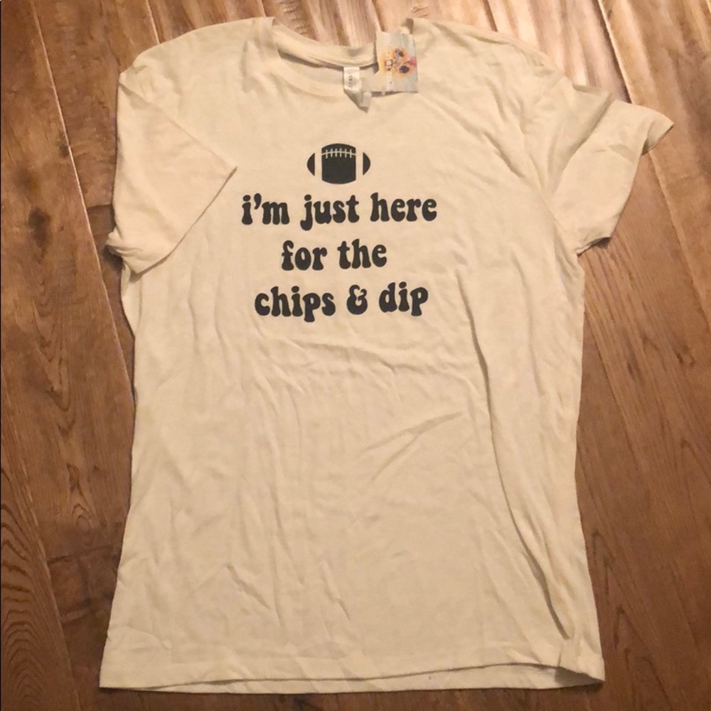NWT fun graphic ivory women’s t-shirt large